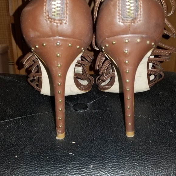 Zara Heeled Gladiator style shoe - Picture 5 of 6